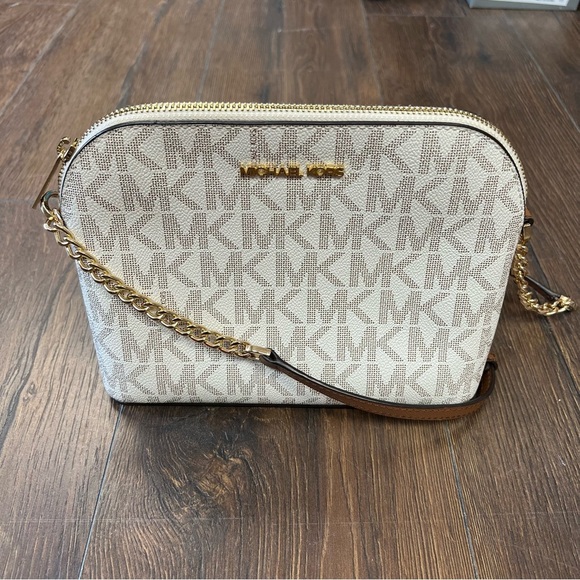Michael Kors jet set dome crossbody - Picture 1 of 6